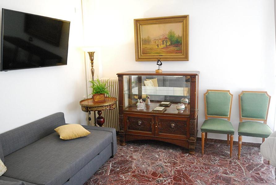 Central Heraklion Lovely Boutique 2-Bedroom Apartment. Olympia. Bagian luar foto